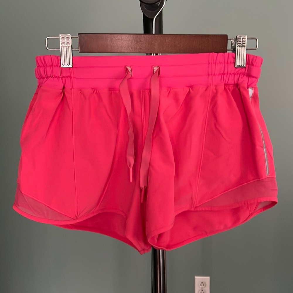 Lululemon running shorts in great condition with built in liner.